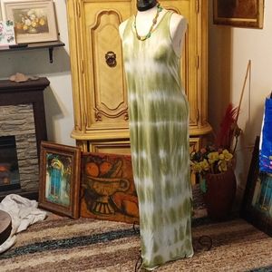 Women Long Maxi dress tie dye Green Loungewear Summer Tshirt Med DIP Necklace